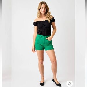 JUDY BLUE Sunshine and Rainbows Tummy Control Short - Color Kelly Green - Size M